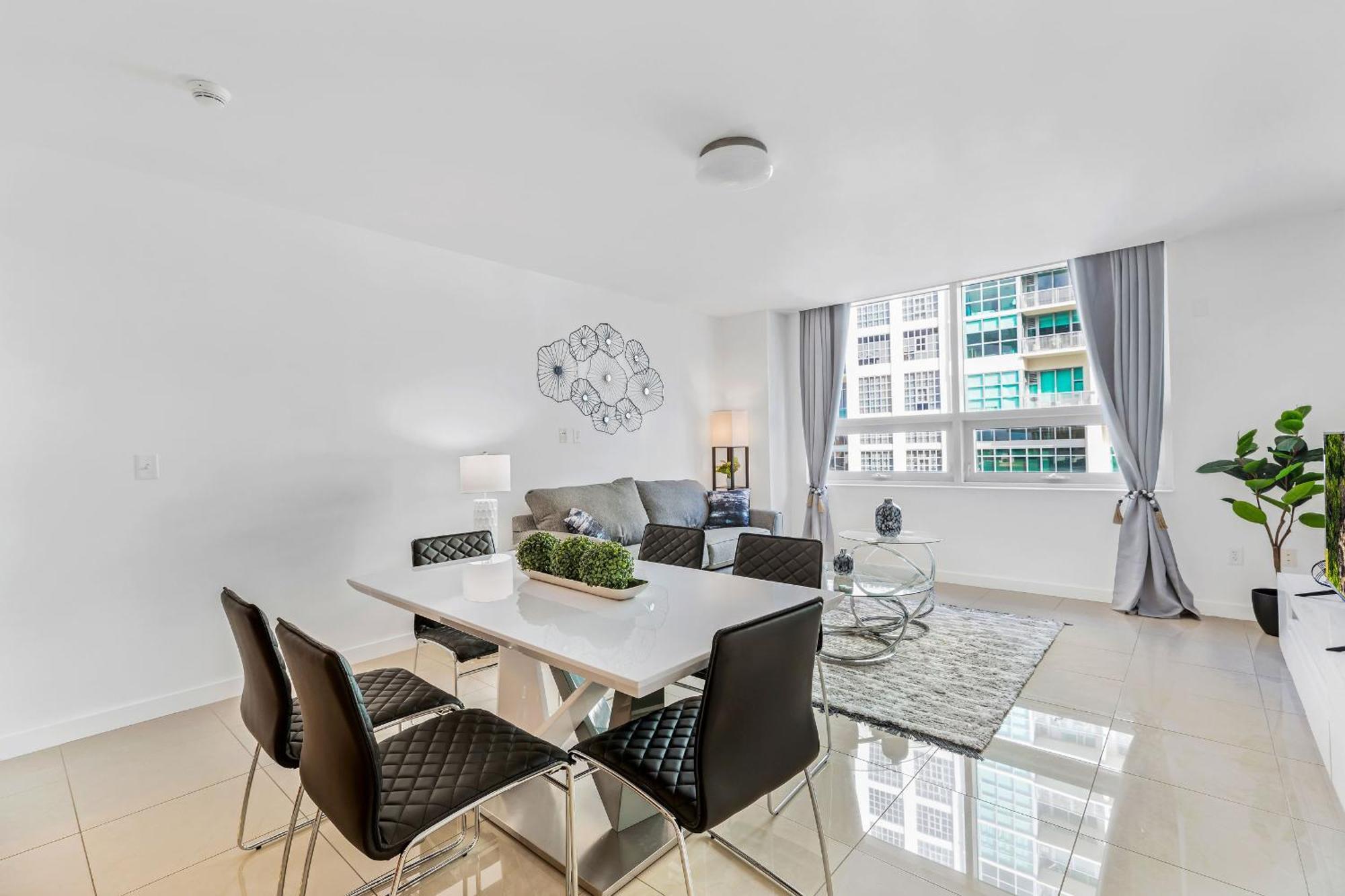 Modern 2-bd In The Heart Of Midtown Appartamento *